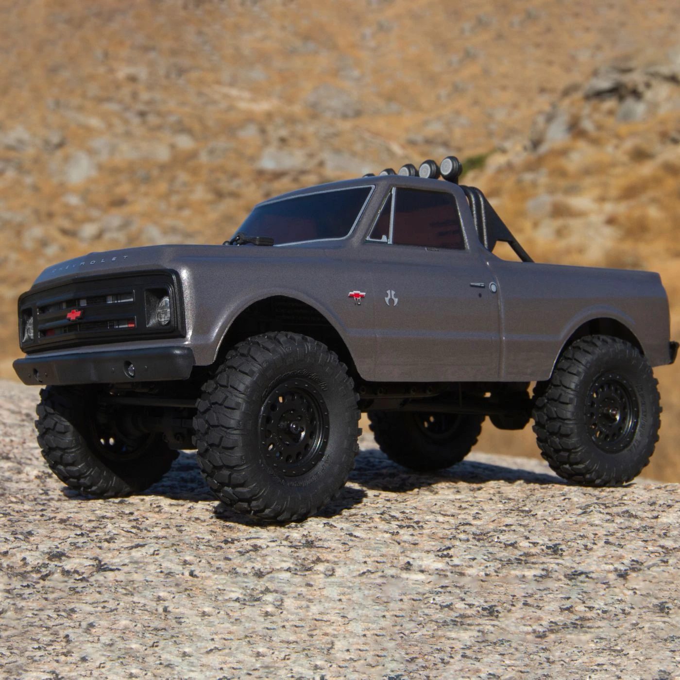 Axial Racing 1/24 SCX24 1967 Chevrolet C10 4WD Truck Brushed RTR, Silver 7 Axial Racing 1/24 SCX24 1967 Chevrolet C10 4WD Truck Brushed RTR, Silver - Image 7