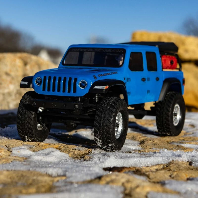 Axial Racing 1/24 SCX24 Jeep JT Gladiator 4WD Rock Crawler Brushed RTR, Blue 3 Axial Racing 1/24 SCX24 Jeep JT Gladiator 4WD Rock Crawler Brushed RTR, Blue - Image 3
