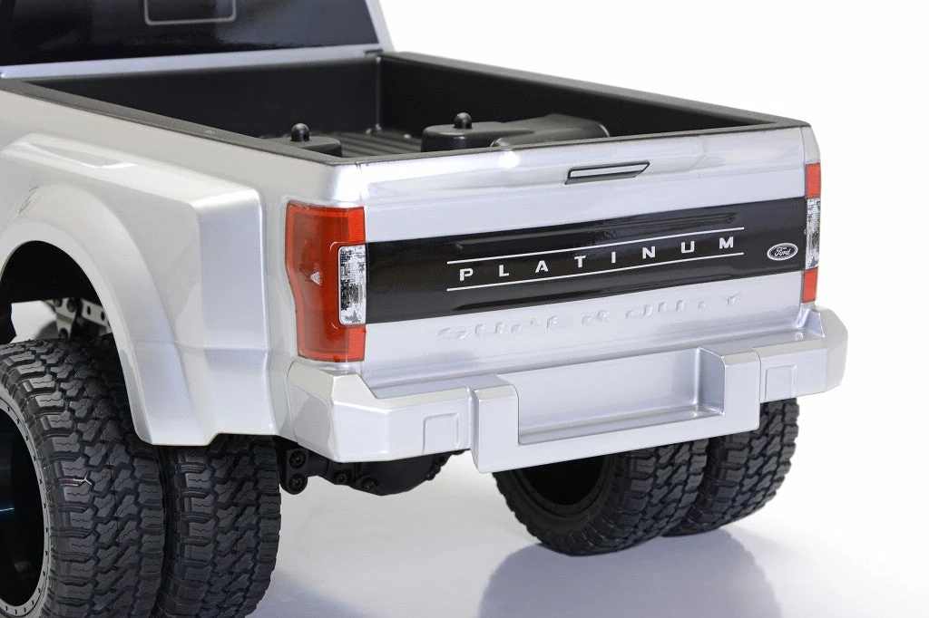 CEN Racing Officially Licensed 8983 FORD F450 SD 1/10 4WD RTR Custom Truck DL-Series. True 1/10 Scale RTR 7 CEN Racing Officially Licensed 8983 FORD F450 SD 1/10 4WD RTR Custom Truck DL-Series. True 1/10 Scale RTR - Image 7