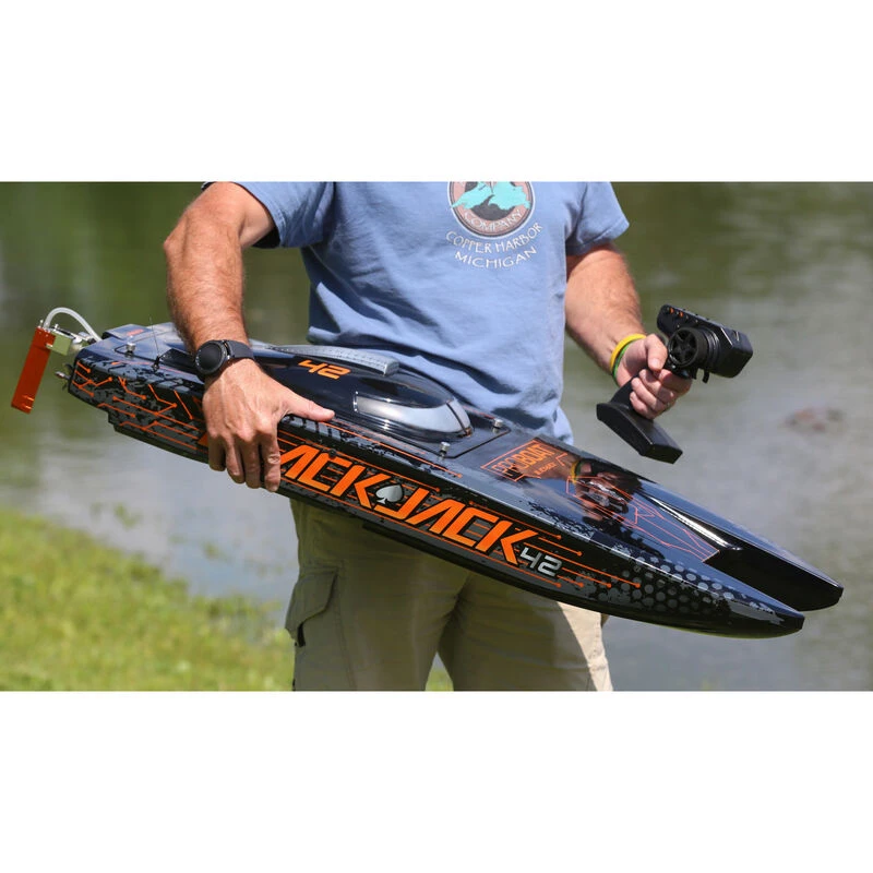 Proboat Blackjack 42" 8S Brushless Catamaran RTR: Black/Orange 7 Proboat Blackjack 42" 8S Brushless Catamaran RTR: Black/Orange - Image 7