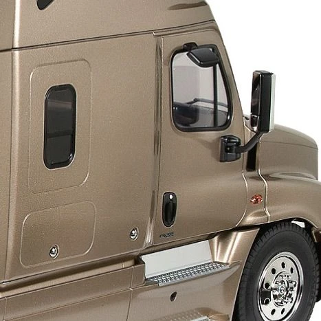 Tamiya 1/14 Tractor Truck 4WD Freightliner Cascadia Evolution Kit 3 Tamiya 1/14 Tractor Truck 4WD Freightliner Cascadia Evolution Kit - Image 3